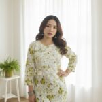 Gulkaani Mulmul Chikankari Short Kurti- Olive Green