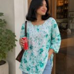 Gulkaani Mulmul Chikankari Short Kurti- Sea Green