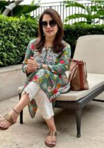 Liza Chikankari MulMul Straight Kurta- Mehndi Green - Image 2