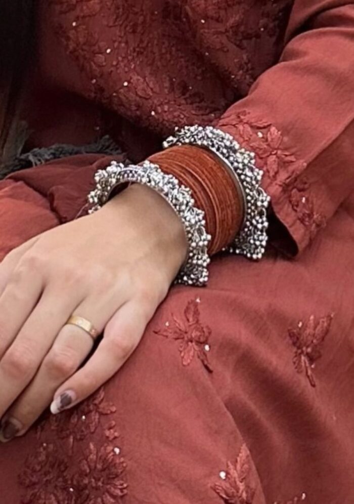 Oxidised Silver & Velvet Bangles Set - Brown - Image 2