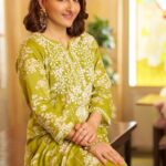 Emily Chikankari Mulmul Straight Kurta- Green
