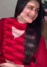 Dia Viscose Resham Jaal Chikankari and Mukesh Work 3pc Set- Rose Red - Image 3