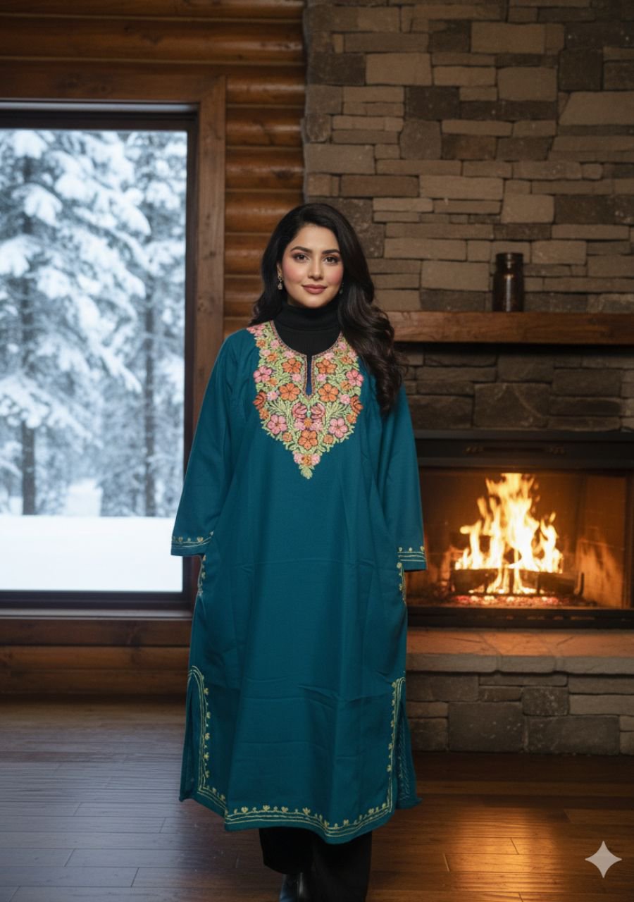 2025/10/1001557877.jpg Kashmiri Woolen Pheran - Sea Green - Image 1
