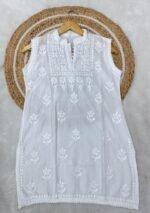 Hans White Cotton Chikankari Sleeveless Short Kurti - Image 2